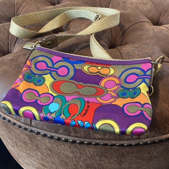 VERY RARE COACH POPPY
GLAM POP C SHOULDER
CROSSBODY CLUTCH BAG - Picture 4 of 5